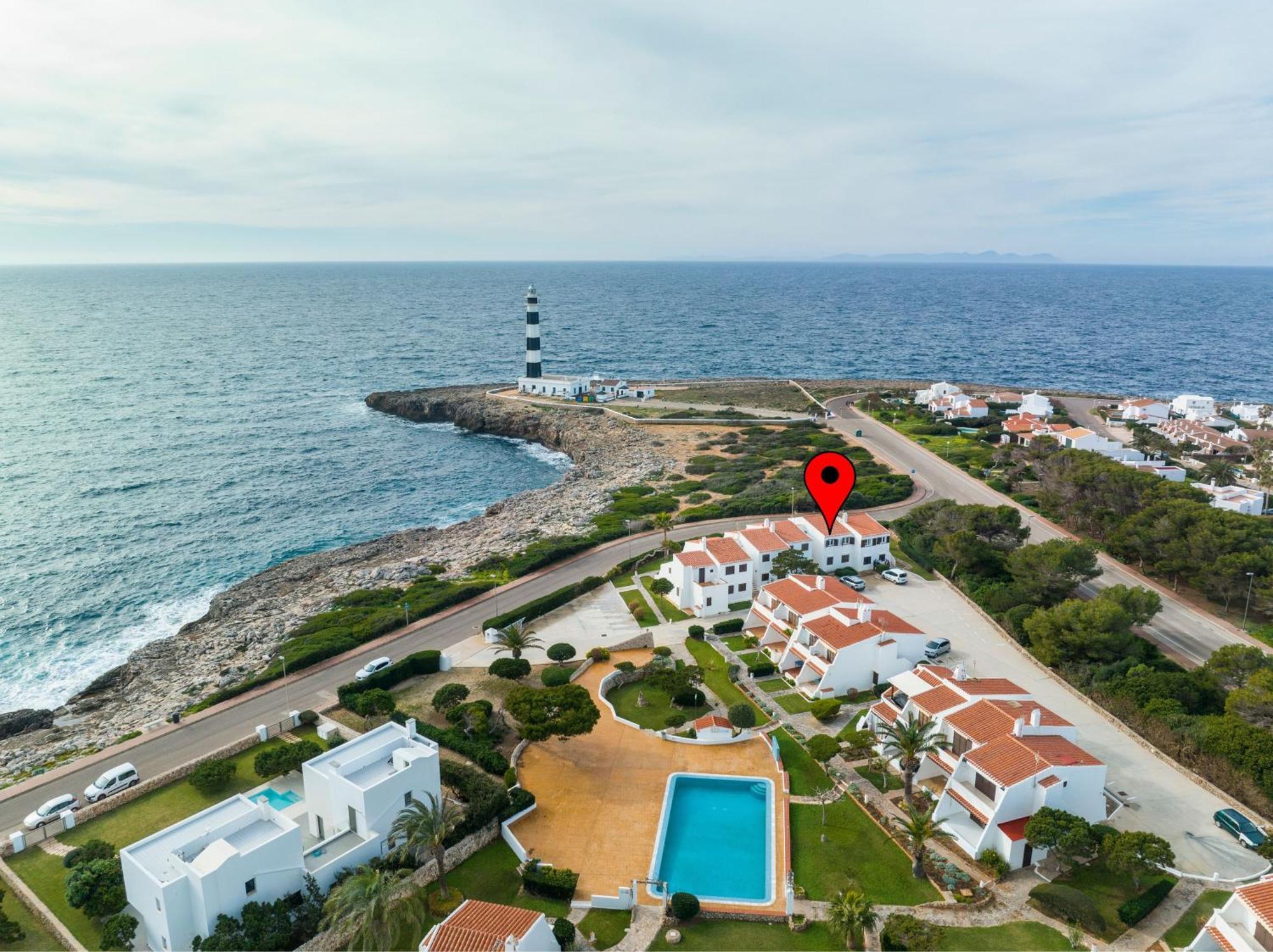 Vista Faro-Apartamento Con Balcon Que Mira Al Mar Cala en Bosc Exterior photo